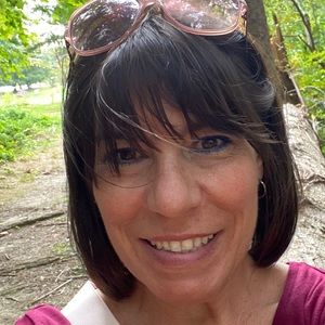 Meet your Posher, Elaina